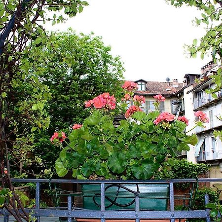 Exquisitely Renovated And Centrally Located Apartment With Free Parking Turijn Buitenkant foto