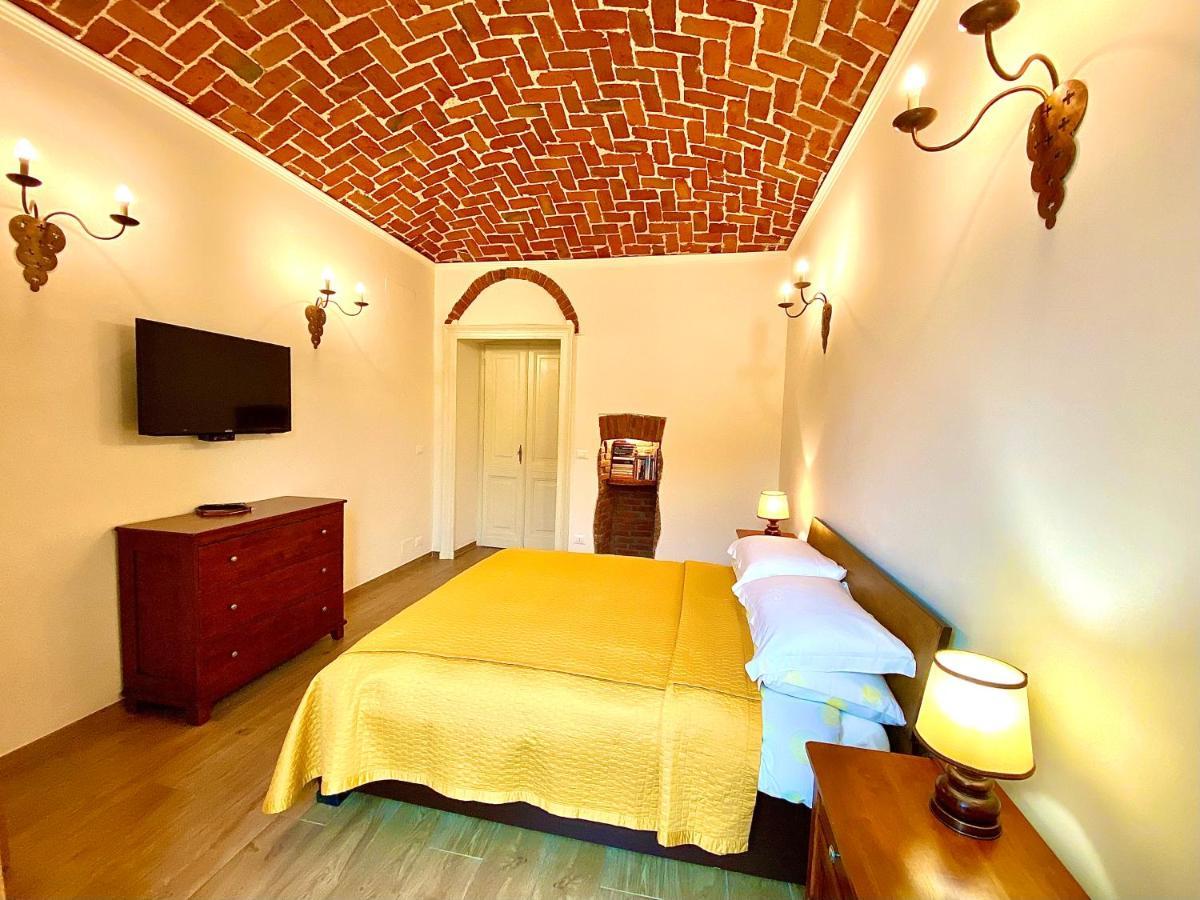 Exquisitely Renovated And Centrally Located Apartment With Free Parking Turijn Buitenkant foto