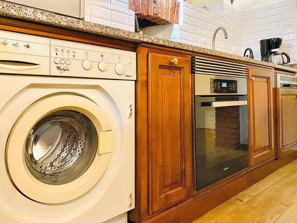 Exquisitely Renovated And Centrally Located Apartment With Free Parking Turijn Buitenkant foto